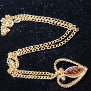 Avon Royal Occasion Gold Tone Amber Rhinestone Heart Pendant Necklace